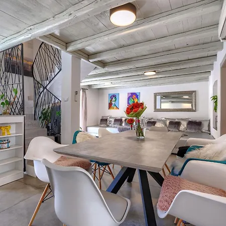 بيت للعطل Kristina By Interhome بولا