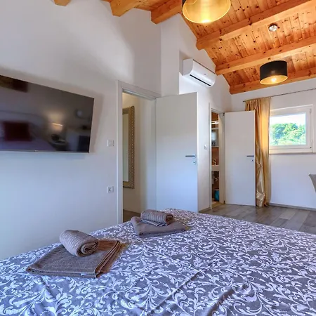 Kristina By Interhome *